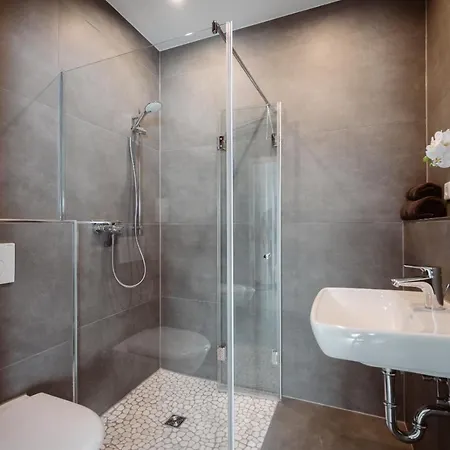 Lindbruchblick Apartman *